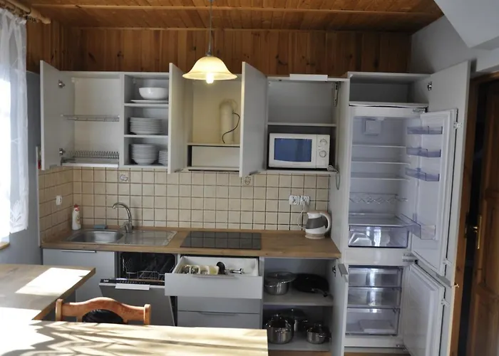 Baryla Z Sauna I Basenem Casa de Férias *