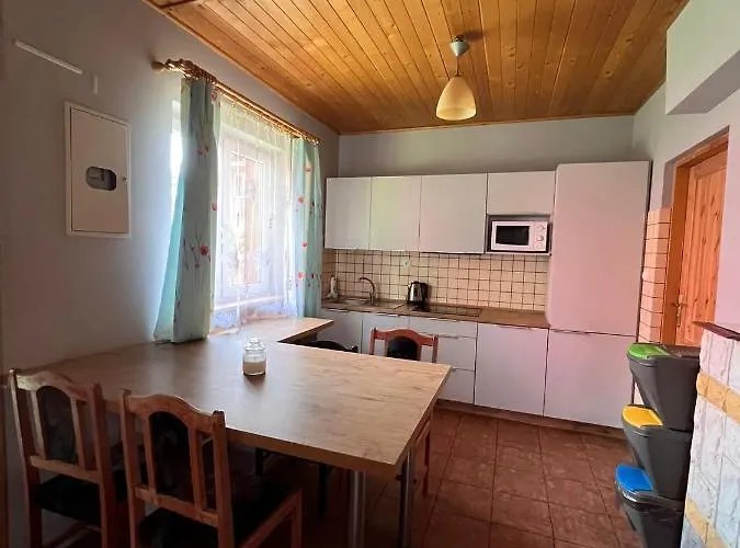 Baryla Z Sauna I Basenem Casa de Férias *